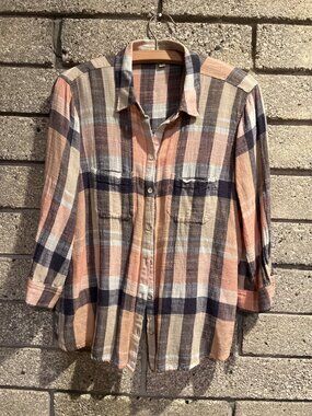 Liverpool Womens Plaid Button-Down Shirt Lightweight M Peach/Tan/Navy Long Sleev